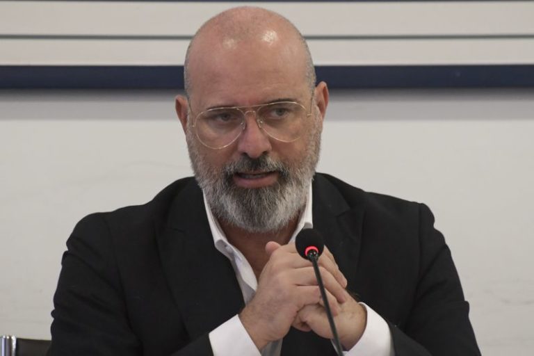 Covid, Bonaccini “Con i test ai vaccinati si alimenta confusione”