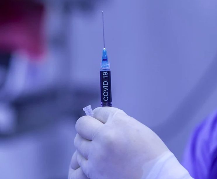 Vaccino, Zingaretti: “Nel Lazio pronti con 1500 farmacie, mancano le dosi”