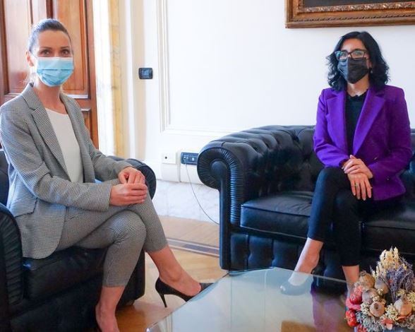 Dadone incontra Vezzali “Tante idee su giovani e sport”