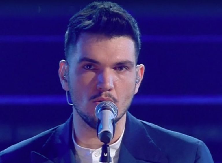 Gaudiano è il vincitore dei giovani a Sanremo, show Fiorello e Lauro