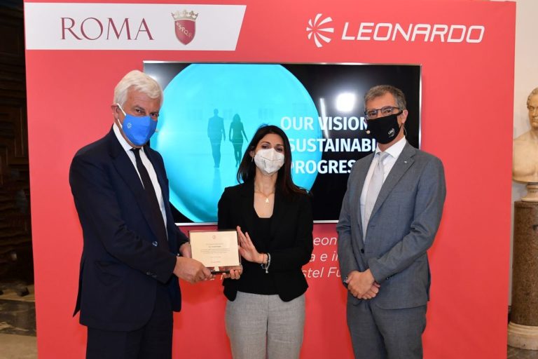 Roma, Raggi “Con Leonardo progetto sicurezza pineta Castel Fusano”