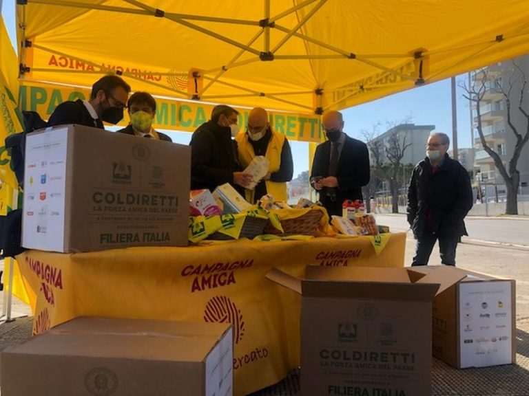 Coldiretti Puglia, a Pasqua 1.000 pacchi alle famiglie in difficoltà