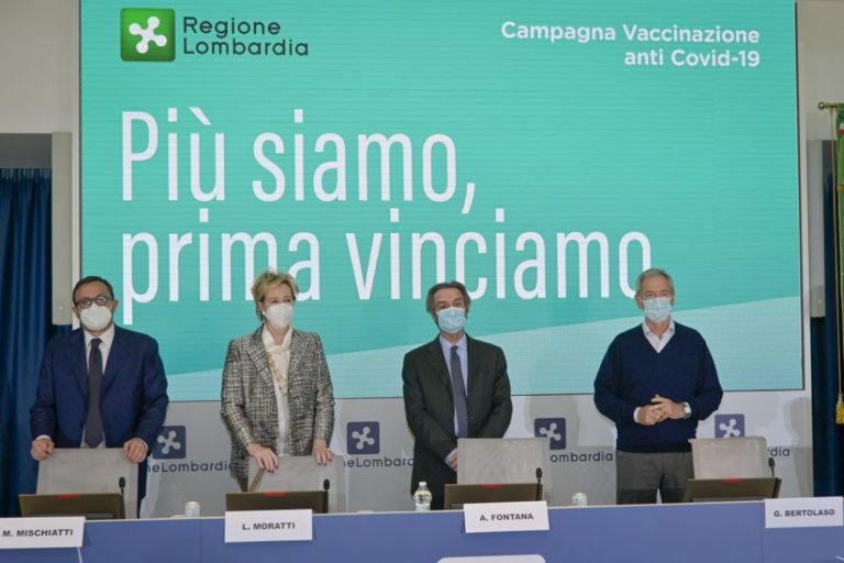 Vaccino, in Lombardia nuovo sistema prenotazione su portale Poste