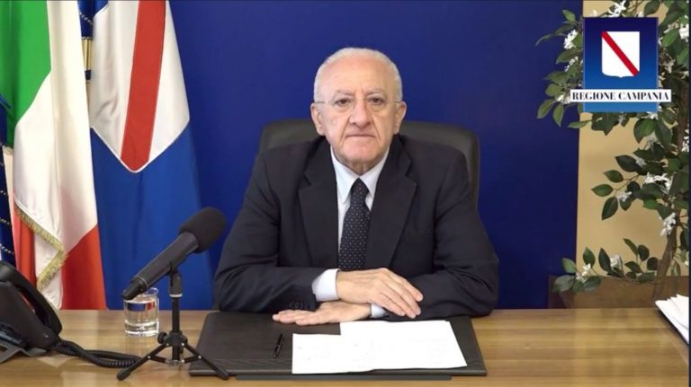 De Luca “A inizio autunno sarà vaccinata tutta la Campania”