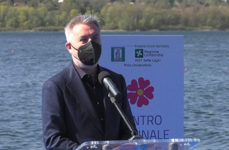 Inaugurato centro vaccinale a Varese intitolato a Zamberletti