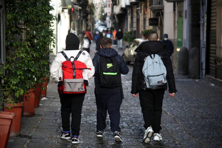 Campania, Fortini “Progetto per le scuole aperte d’estate”