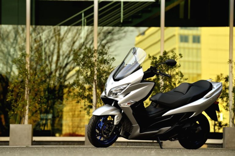 Nuovo Suzuki Burgman 400 protagonista delle Première Show