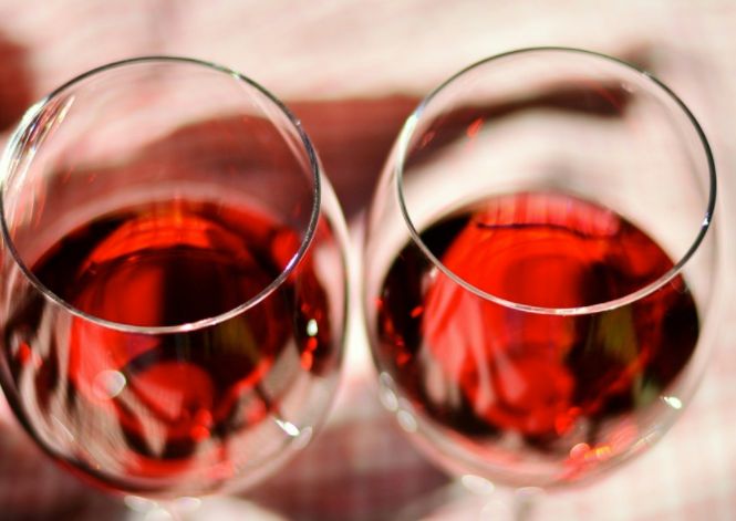 Covid, 1,1 mln tonnellate di cibi e vini invenduti nei ristoranti