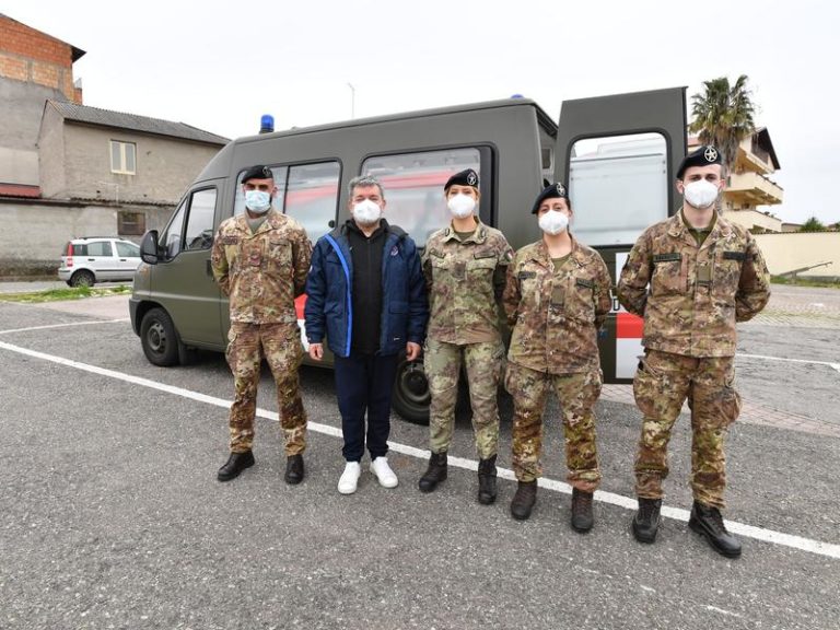 Vaccino, arrivato in Calabria il team sanitario dell’Esercito