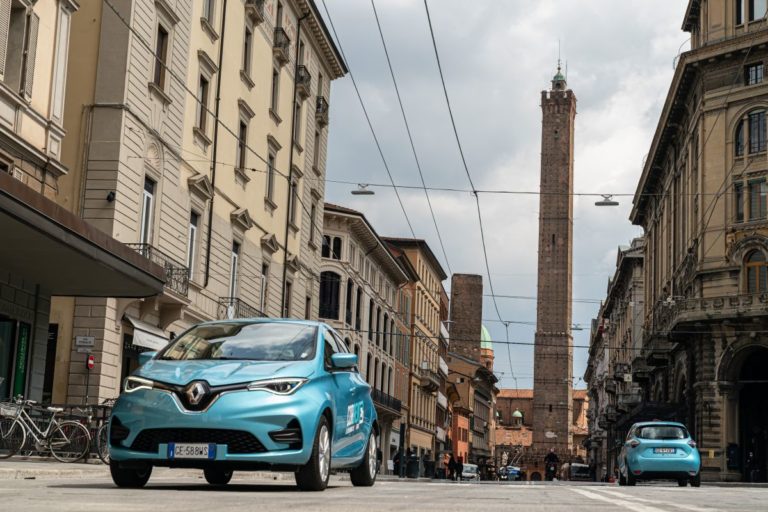 Altre 180 Renault ZOE per la flotta di “Corrente” a Bologna