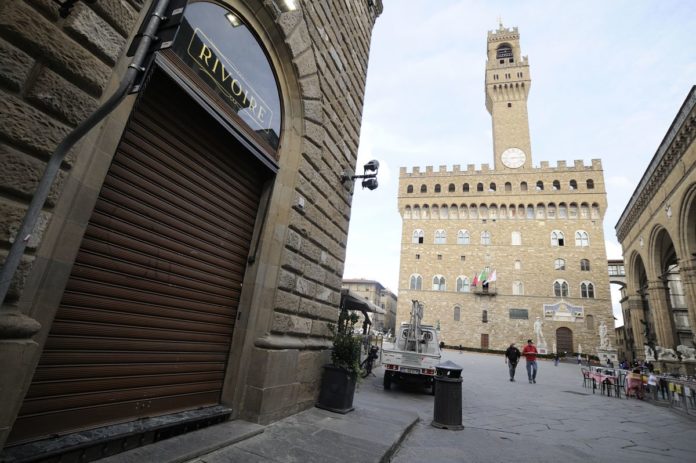 NUOVO DPCM ANTI COVID-19, BAR CHIUSI A FIRENZE