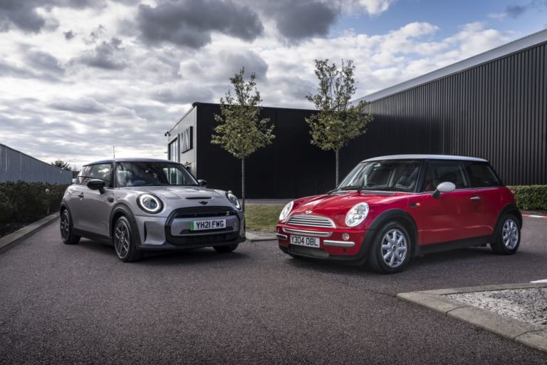 Nuova Mini festeggia 20 anni di produzione