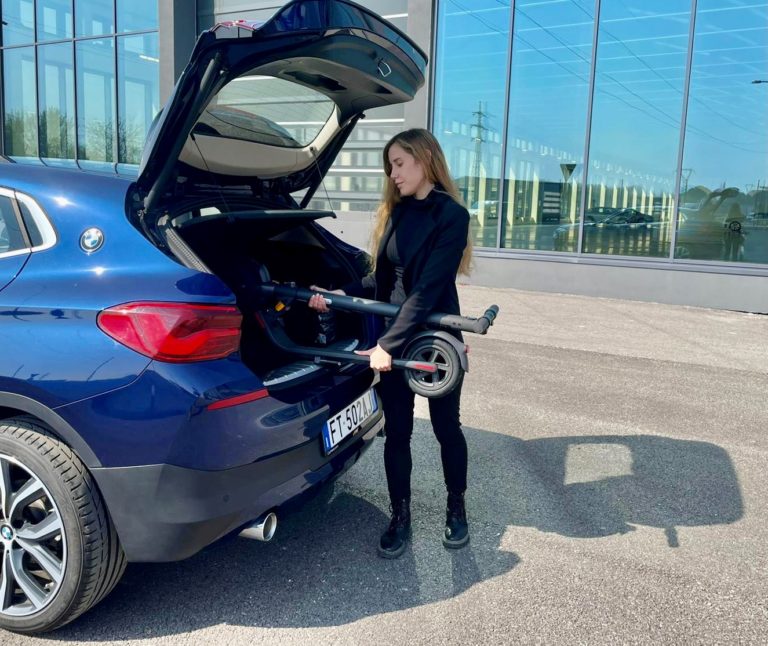 Covid, per spostarsi il 78% preferisce l’auto ai mezzi pubblici