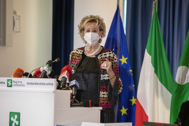Moratti “Lombardia oggi arriverà a 110 mila dosi vaccino somministrate”