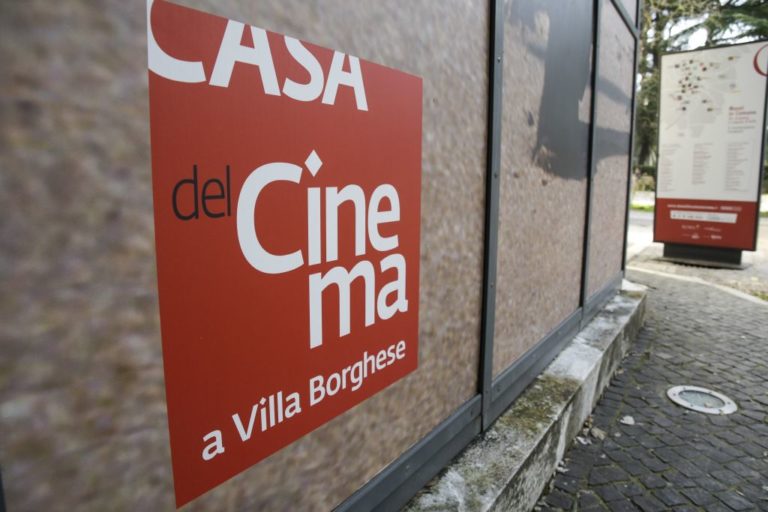 Roma, dal 3 maggio riapre la Casa del Cinema