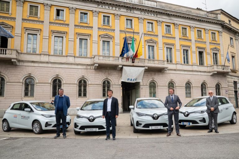 Parte da Bergamo “Mobilize”, il car sharing dei concessionari Renault