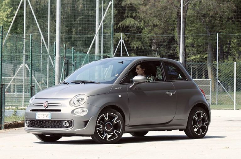 Fiat 500 Hybrid protagonista del nuovo video di Ermal Meta
