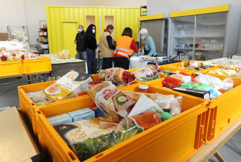 Arcivescovo di Milano benedice Emporio solidarietà a Baranzate