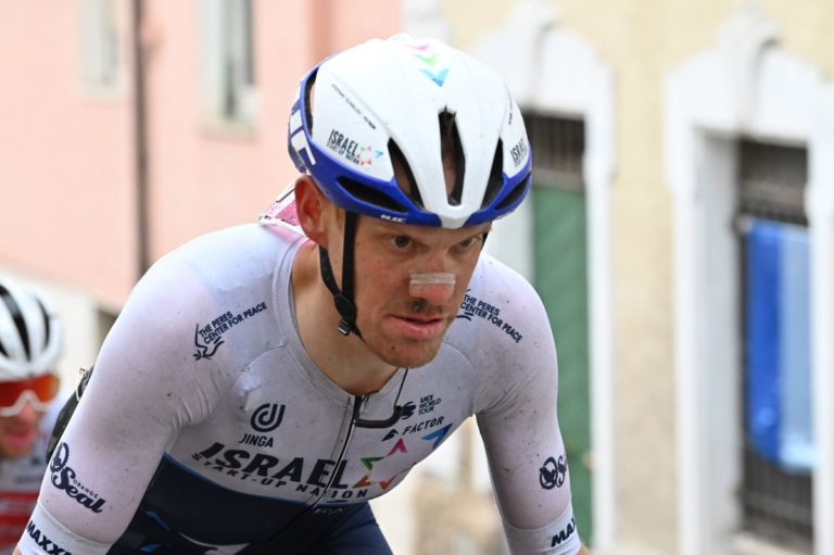 Dombrowski vince la quarta tappa del Giro, De Marchi in rosa