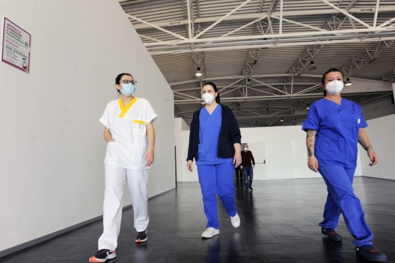 OCSE, in Italia il numero degli infermieri è inferiore alla media Ue