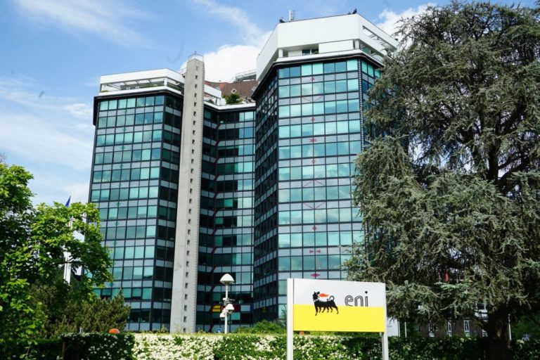 Eni, certificazione ambientale per la bioraffineria di Gela