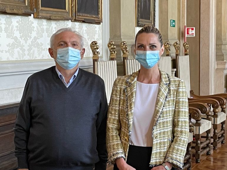 Scuola e sport, Bianchi incontra Vezzali