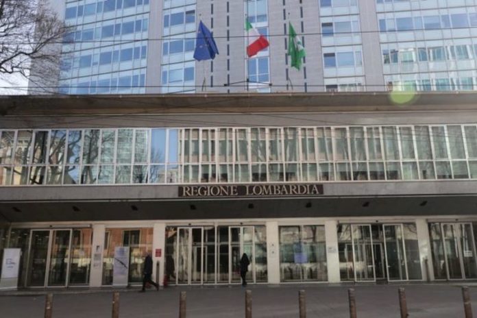 MILANO PALAZZO PIRELLI SEDE CONSIGLIO REGIONE LOMBARDIA ESTERNI