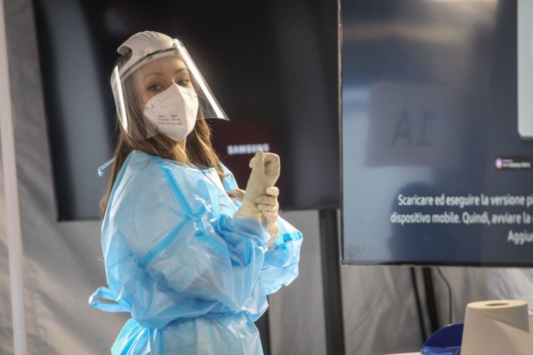 Covid. Nel Lazio 621 nuovi casi, 1.490 i guariti e 5 decessi