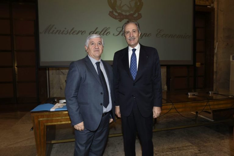 Politica industriale in Basilicata, la Giunta lavora a due misure