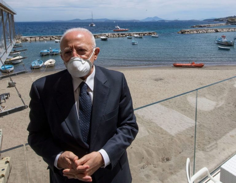 De Luca “Ischia covid free, immunizzate isole campane”
