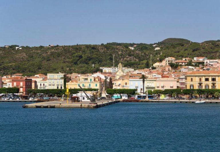 Isole Covid free, a Carloforte vaccinato 90% popolazione over 16