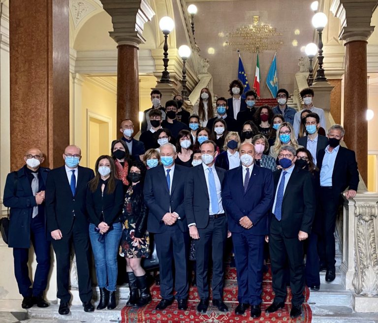 Scuola, Fedriga-Rosolen “Da giovani progetti per il territorio friulano”