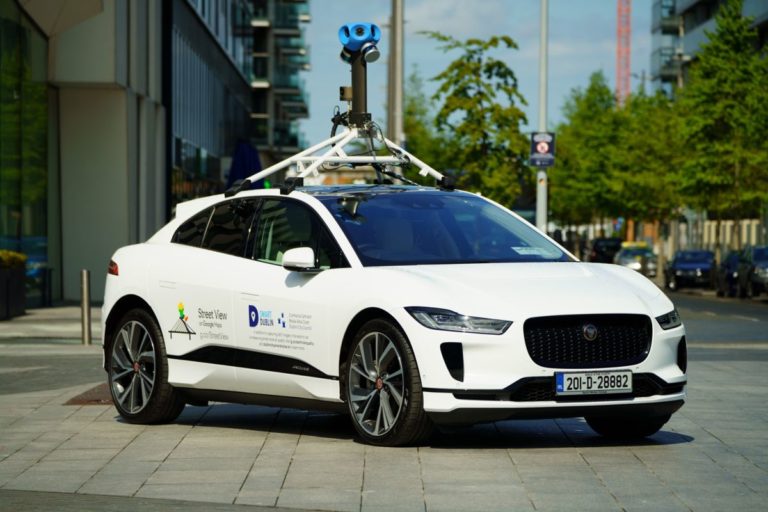 Jaguar I-Pace e Google misurano la qualità dell’aria a Dublino