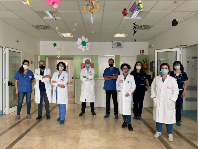 Tumore infantile, trapianto cellule staminali a bimba di 6 Kg