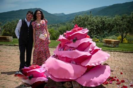 La rosa damascena ingrediente raffinato delle creazioni Fiasconaro