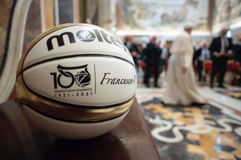 Papa Francesco riceve in udienza delegazione Federbasket
