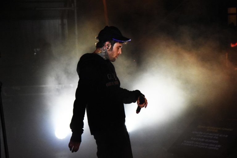 Fedez al Concertone diventa caso politico, Rai “Nessuna censura”