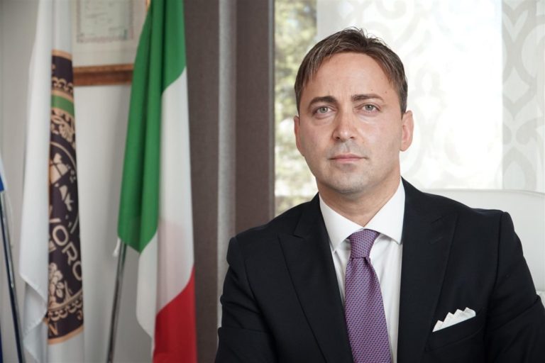 Conflavoro Pmi “Sgravi a chi non licenzia”