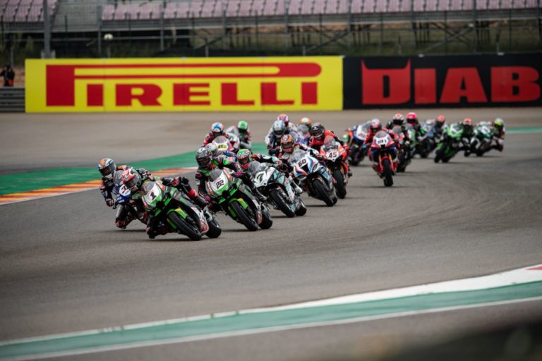 GP Aragon. Redding scommette su slick Pirelli e vince gara 2