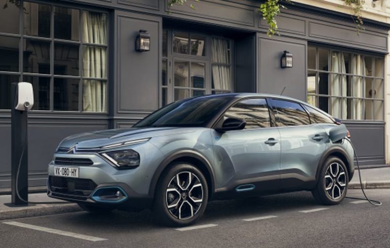 Con Citroen e-C4 guida facile, sostenibile e sicura