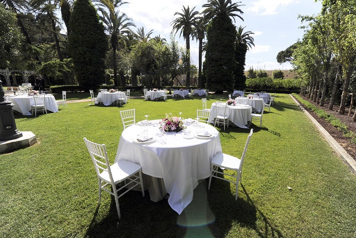 Vaccino, Toscana attiva linea prenotazione per chi si sposa