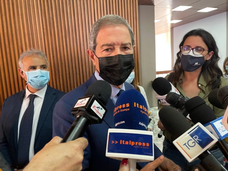 Musumeci “Liberare la Sicilia dalla schiavitù delle discariche”