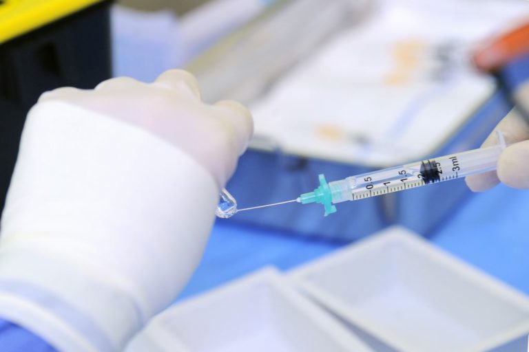 Vaccino, anche in Basilicata prenotazioni aperte a tutti