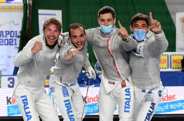 Aeronautica Militare e Fiamme Oro vincono Assoluti a squadre sciabola