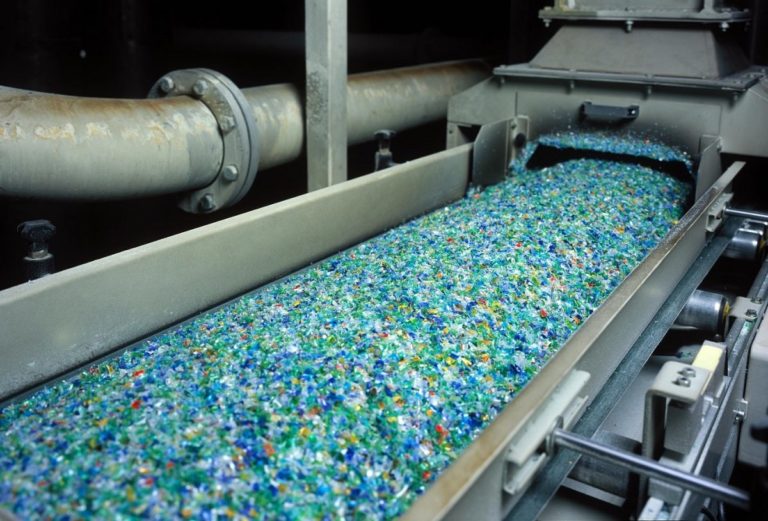 Finanziamento da 35 mln per nuovo impianto di riciclo bottiglie in PET