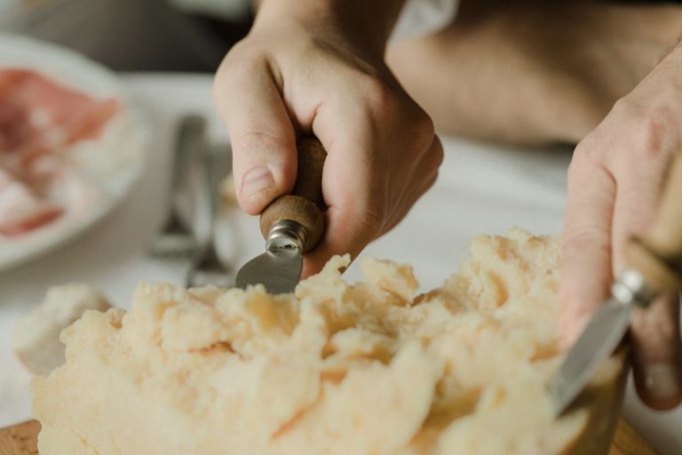 Parmigiano Reggiano partner del Festival del Cinema Italiano 2021