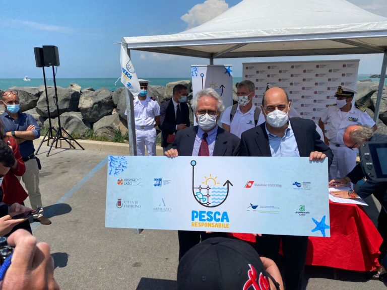 Nel Lazio raccolte 25 tonnellate di rifiuti in mare