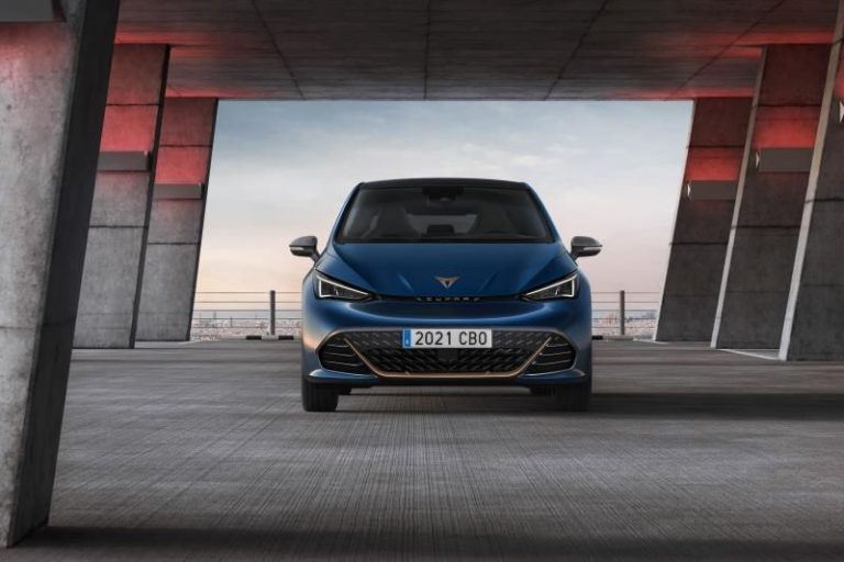 Cupra Born debutta in Italia al Mimo 2021