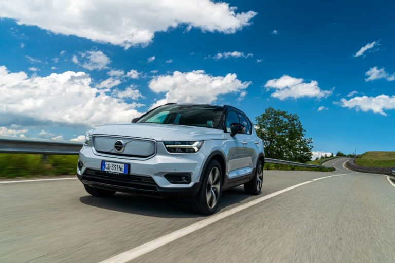 Volvo XC40 Recharge ora anche Full Electric