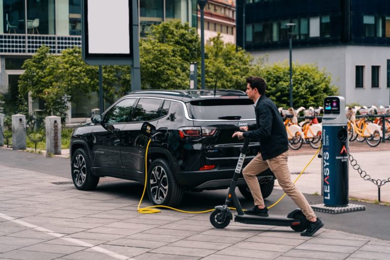 Leasys e Helbiz insieme per un progetto di mobilità sostenibile